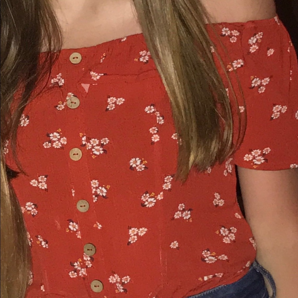 NOBO red flower off the shoulder blouse - Picture 3 of 3
